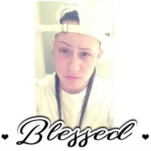 Meet your Posher, Simona